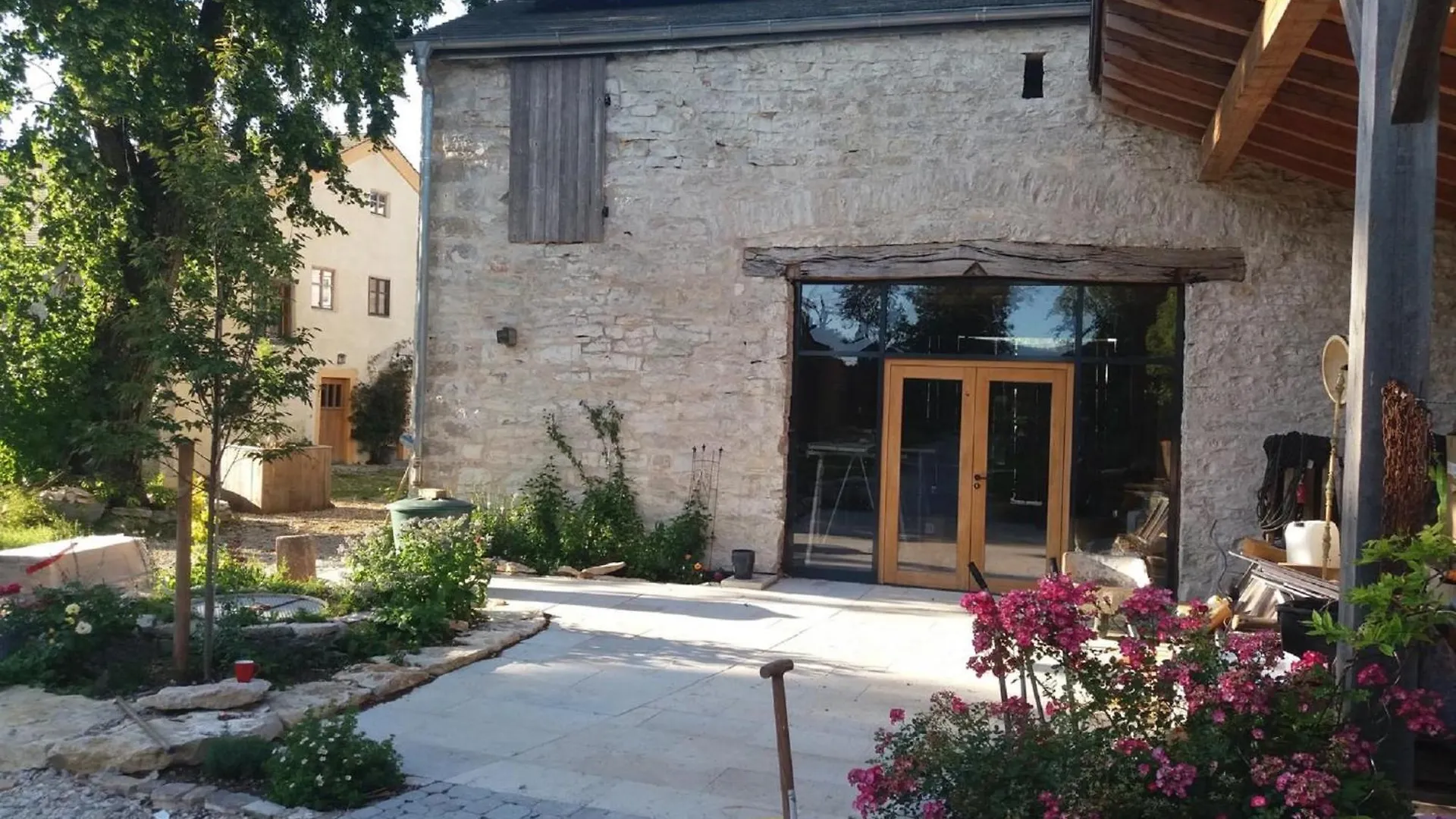 Gasthof Feriengarten Mit Schlafhuetten Burgsalach